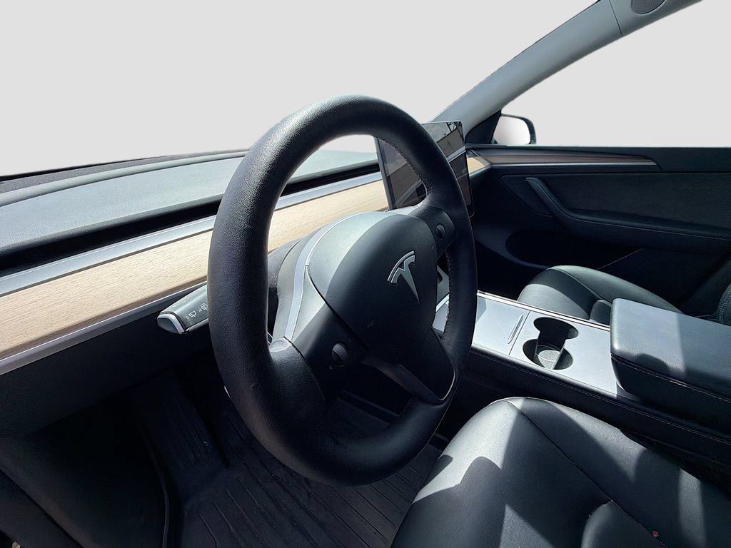 Used 2023 Tesla Model Y Performance AWD/4WD image 11