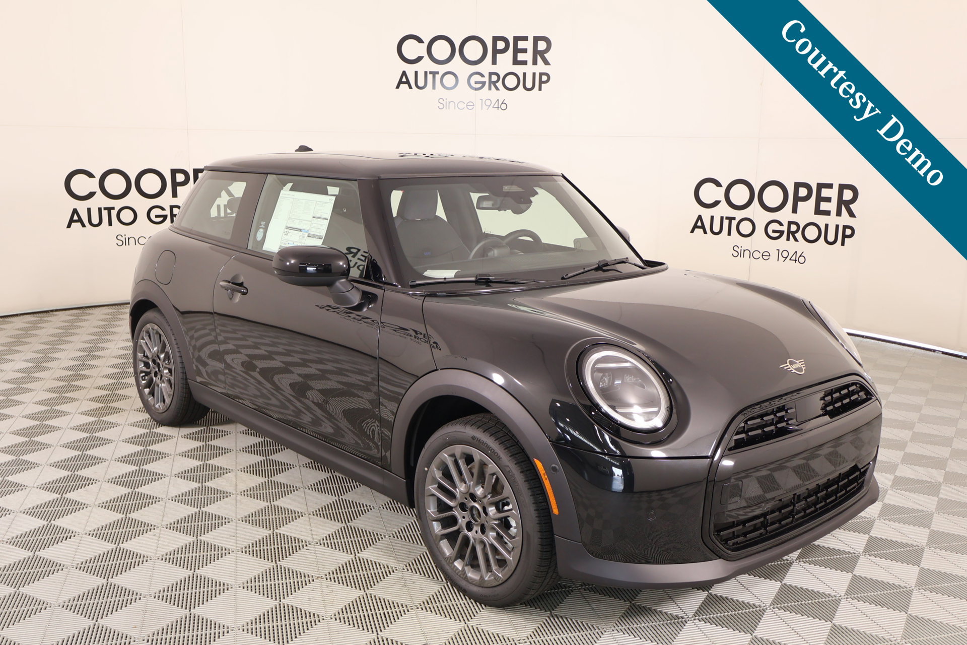 New 2026 MINI Cooper 2-Door Hardtop FWD 360° Tour