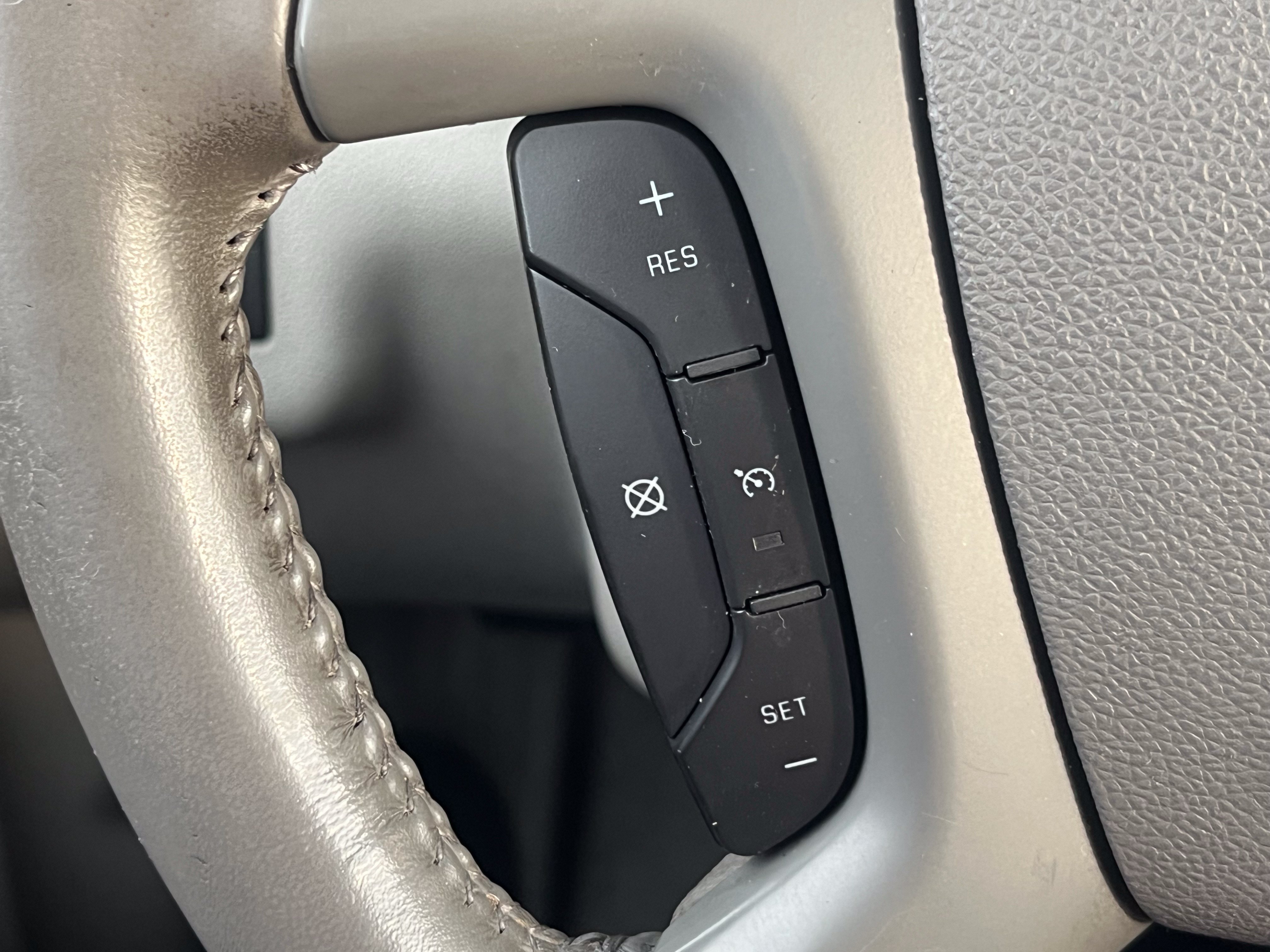 Used 2011 Buick Enclave CXL FWD image 19