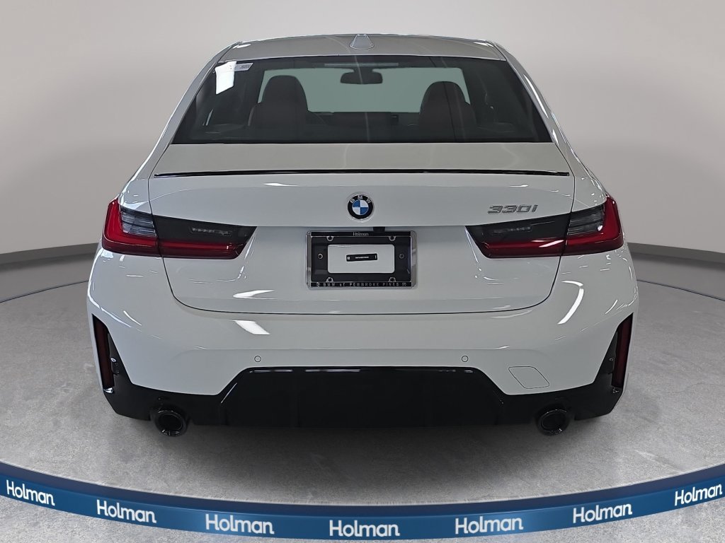 Certified 2026 BMW 330i Sedan w/ M Sport Package RWD image 5