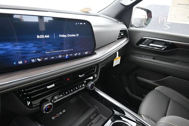 New 2026 Chevrolet Suburban Premier AWD/4WD image 24