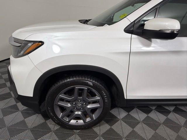 Used 2023 Honda Passport EX-L image 14