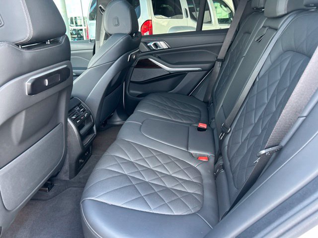 Used 2026 BMW X5 xDrive40i AWD/4WD image 27