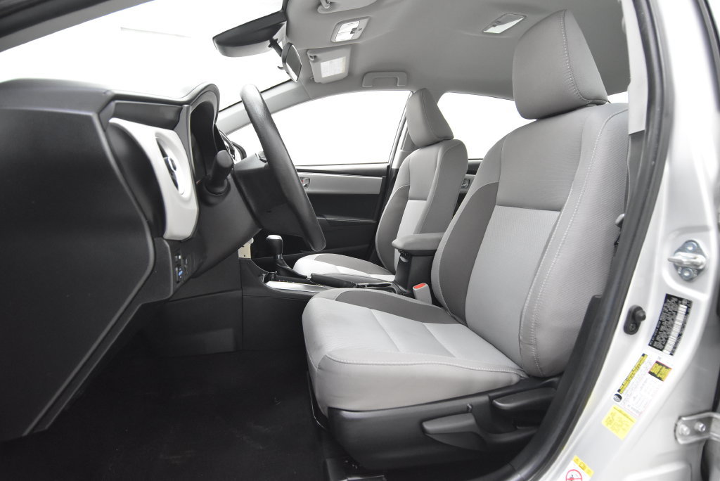 Used 2018 Toyota Corolla LE FWD image 22