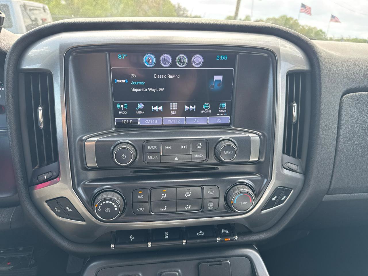 Used 2017 Chevrolet Silverado 1500 LT w/ LT Fleet Plus Package AWD/4WD image 9