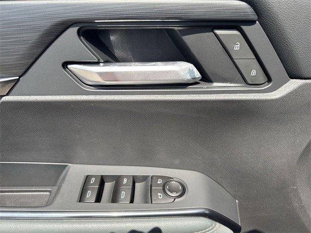 New 2026 GMC Acadia AT4 image 13