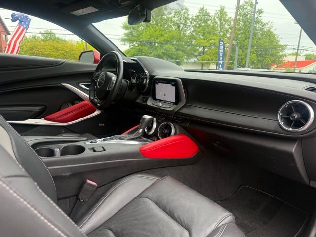Used 2018 Chevrolet Camaro SS RWD image 23