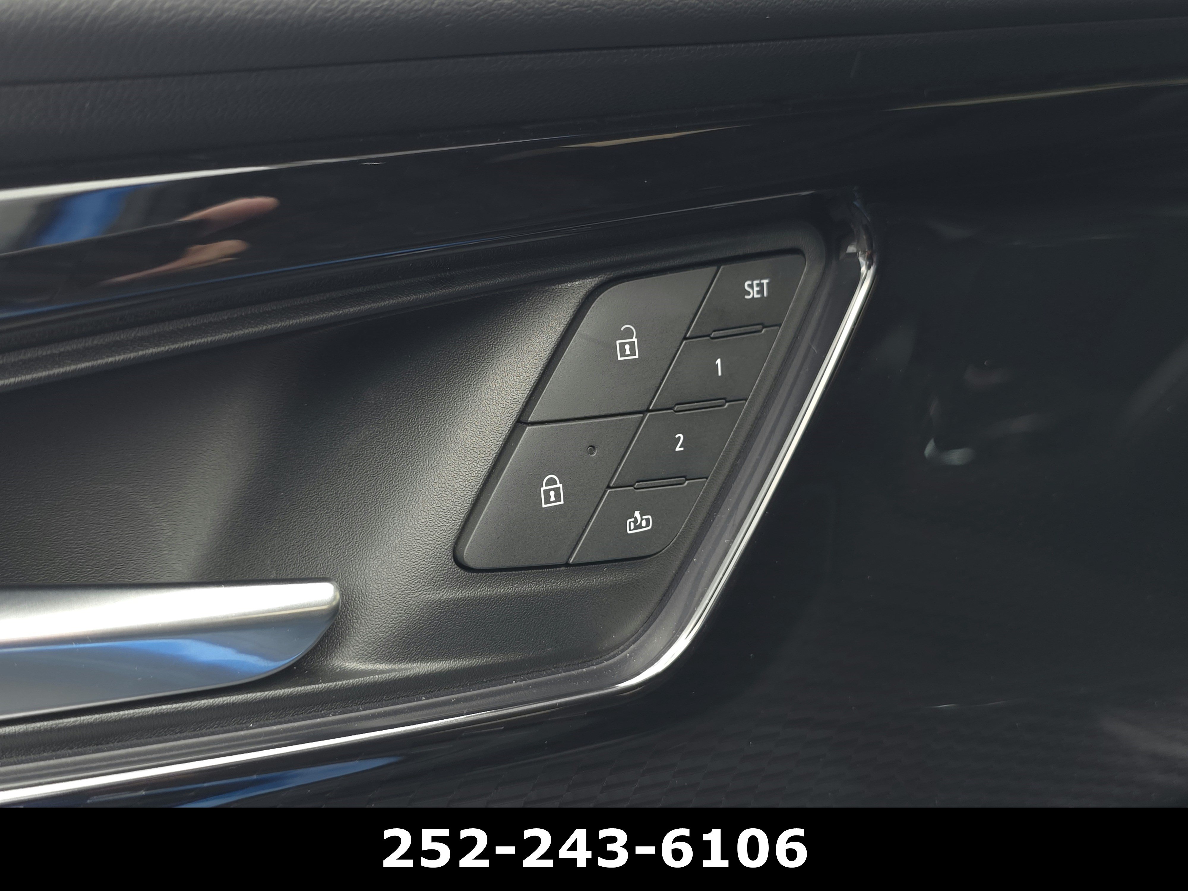 Used 2024 Chevrolet Blazer EV RS RWD image 11