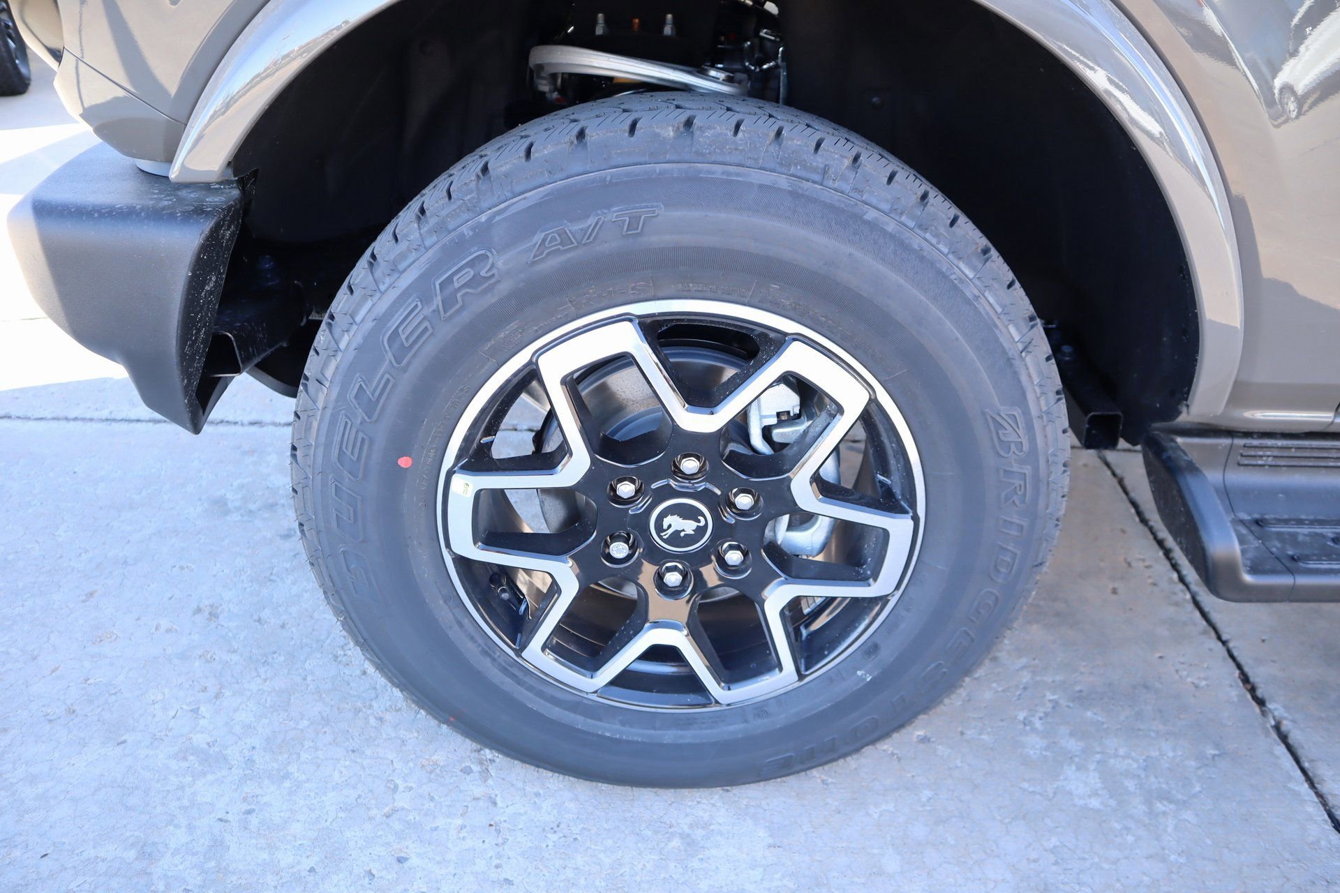 New 2025 Ford Bronco Outer Banks image 18