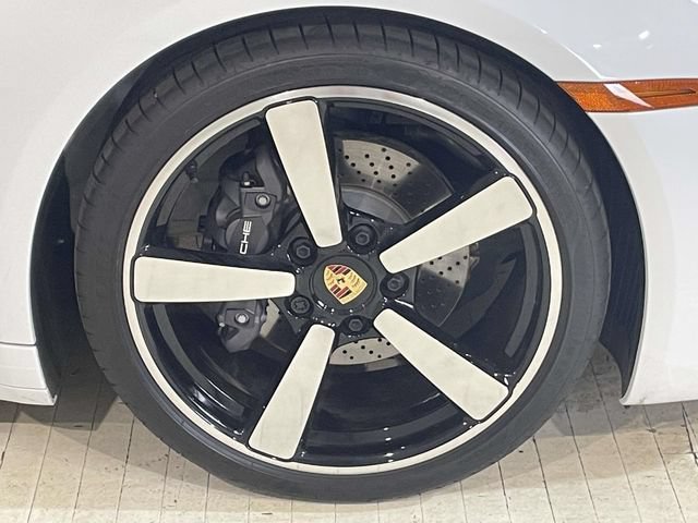 Certified 2023 Porsche 911 Carrera RWD image 14
