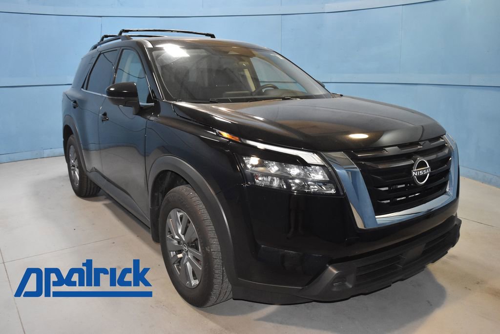 Used 2025 Nissan Pathfinder SV