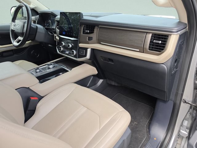 Used 2024 Ford Expedition Max Limited AWD/4WD image 15