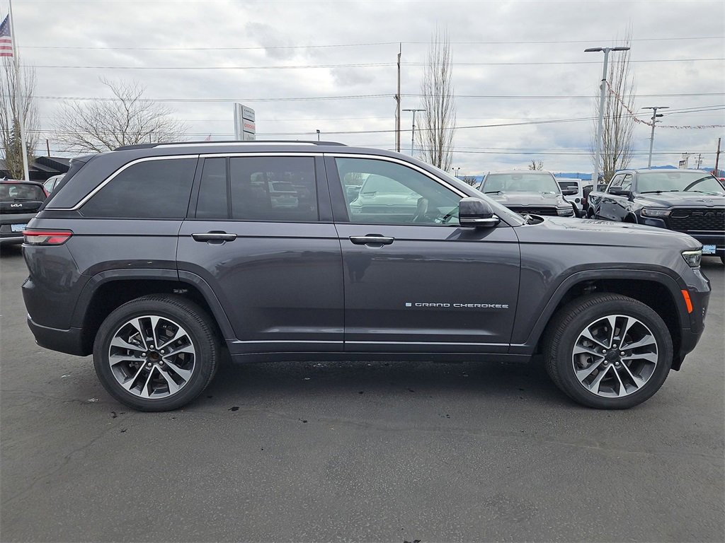 Used 2023 Jeep Grand Cherokee Overland image 7