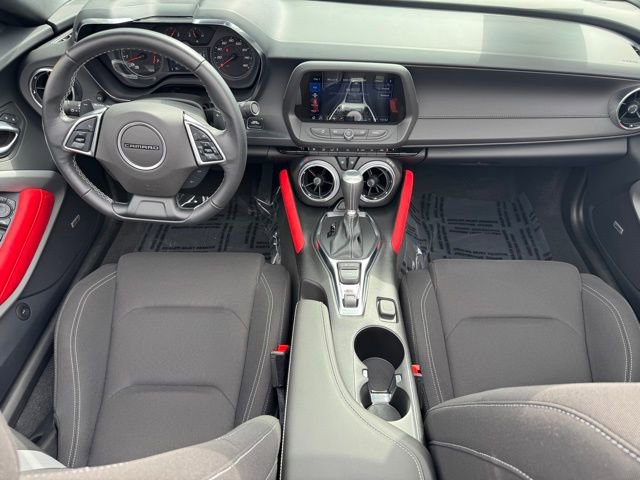 Used 2024 Chevrolet Camaro LT w/ Technology Package image 18
