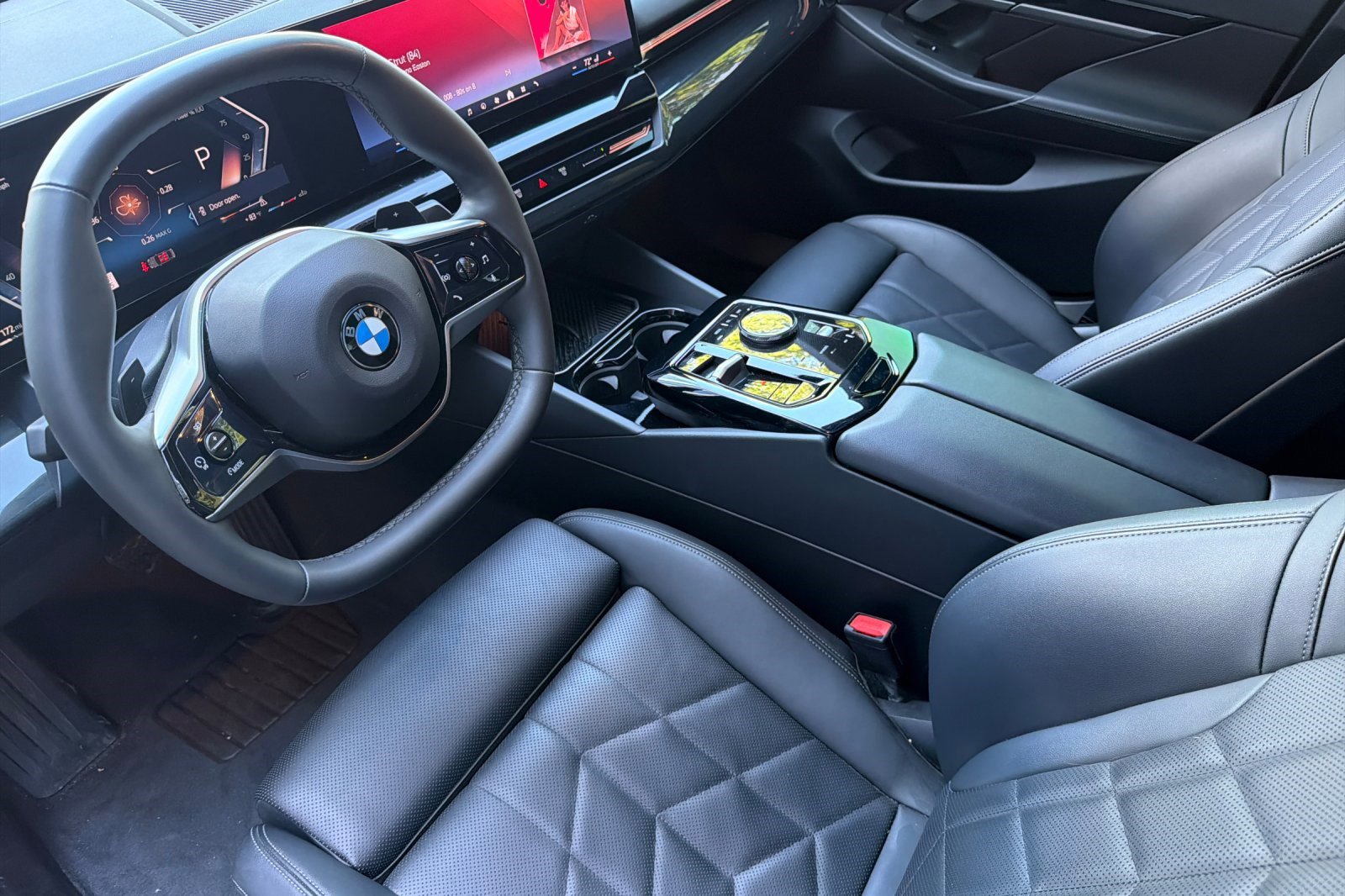 Used 2024 BMW 530i image 11