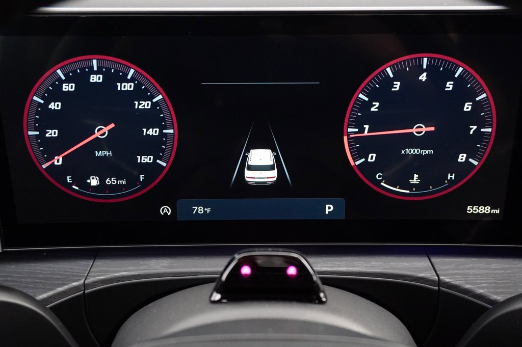 Used 2025 Hyundai Santa Fe Limited image 11