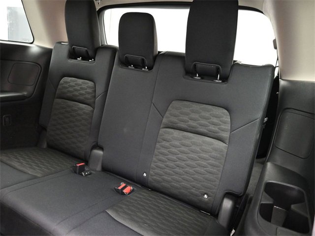 Used 2024 Nissan Pathfinder S image 14