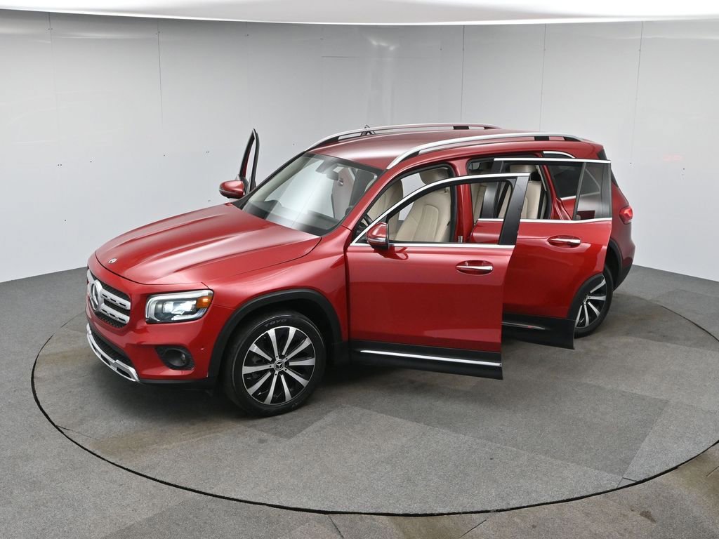 Used 2020 Mercedes-Benz GLB 250 w/ Premium Package image 51