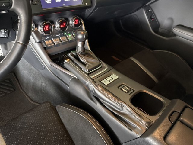 Used 2024 Toyota GR86 Premium w/ Performance Package RWD image 20