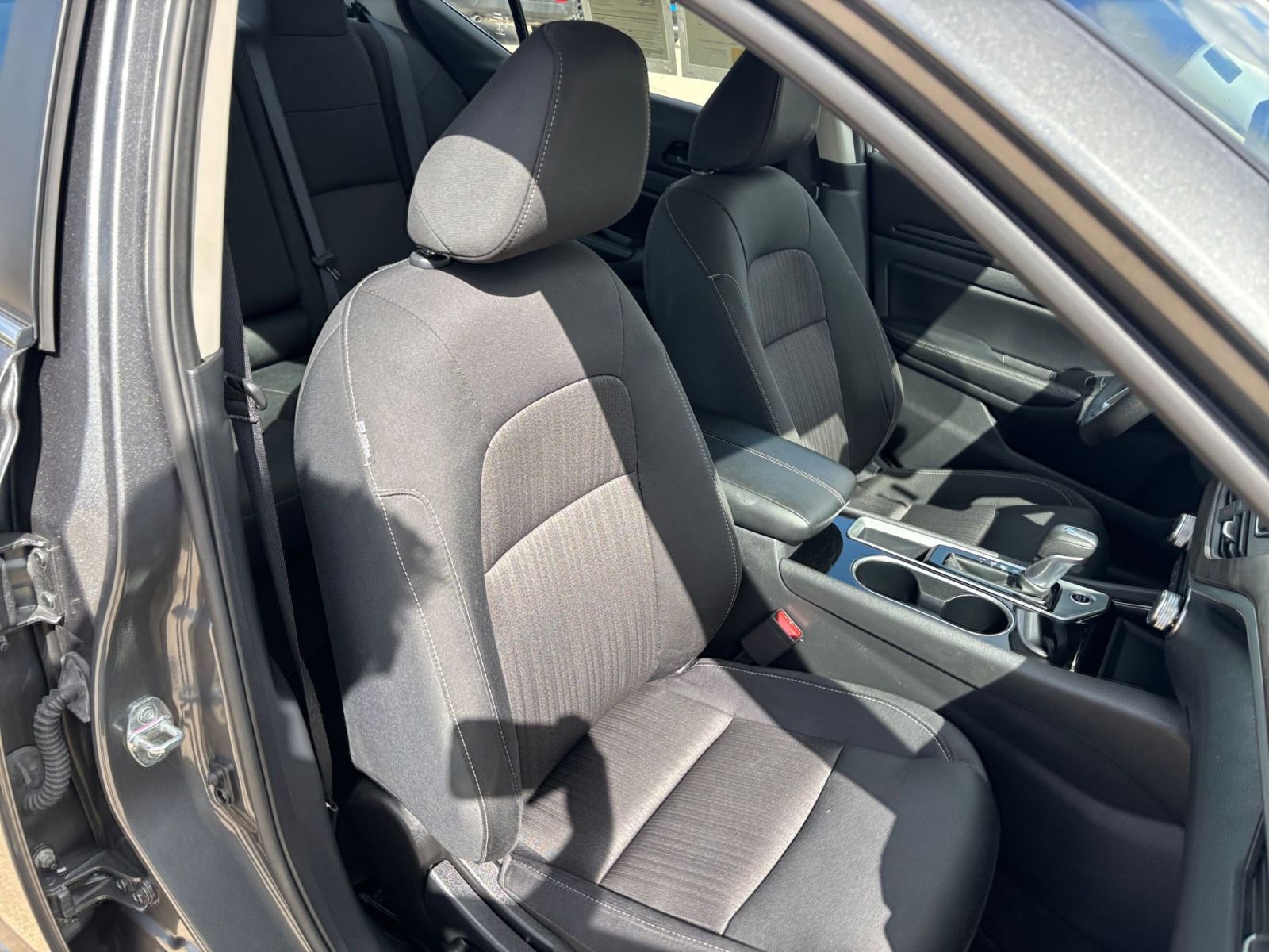 Used 2024 Nissan Altima 2.5 SV image 36