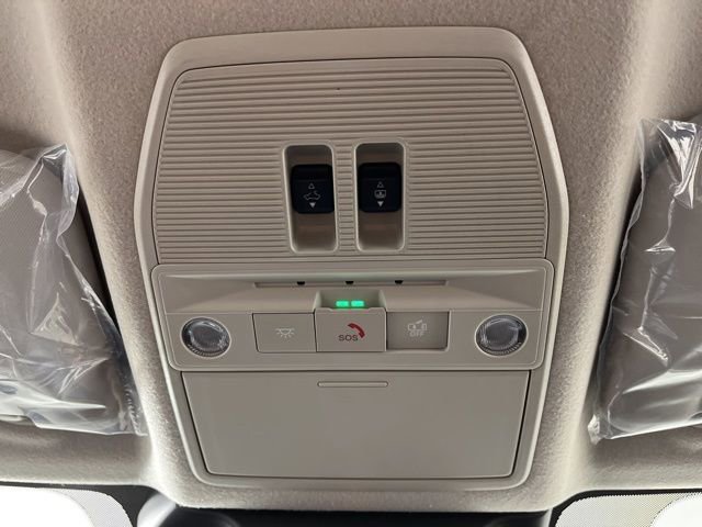 New 2026 Nissan Kicks SR w/ SR Premium Package image 32