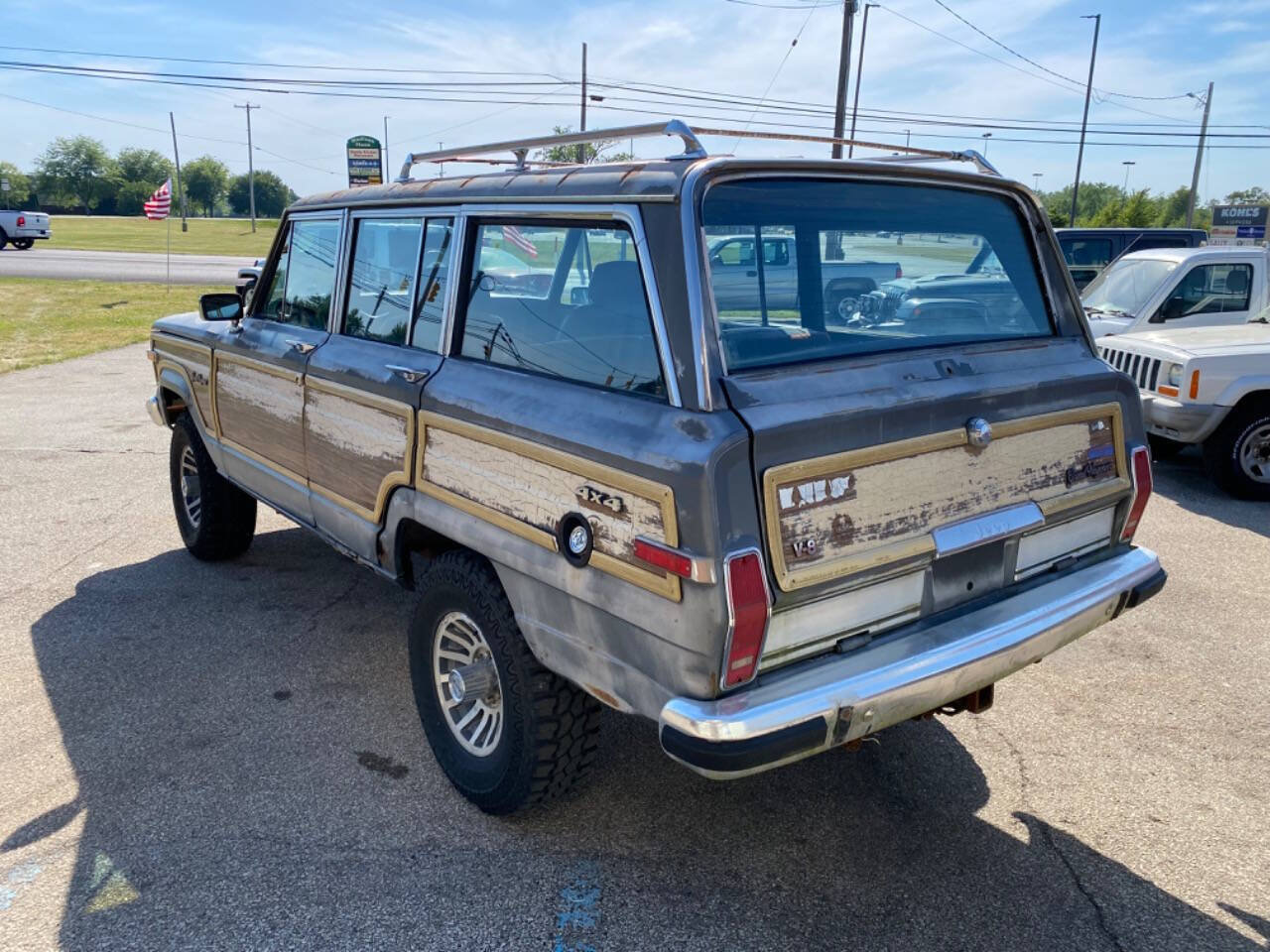 Used 1989 Jeep Grand Wagoneer AWD/4WD image 5