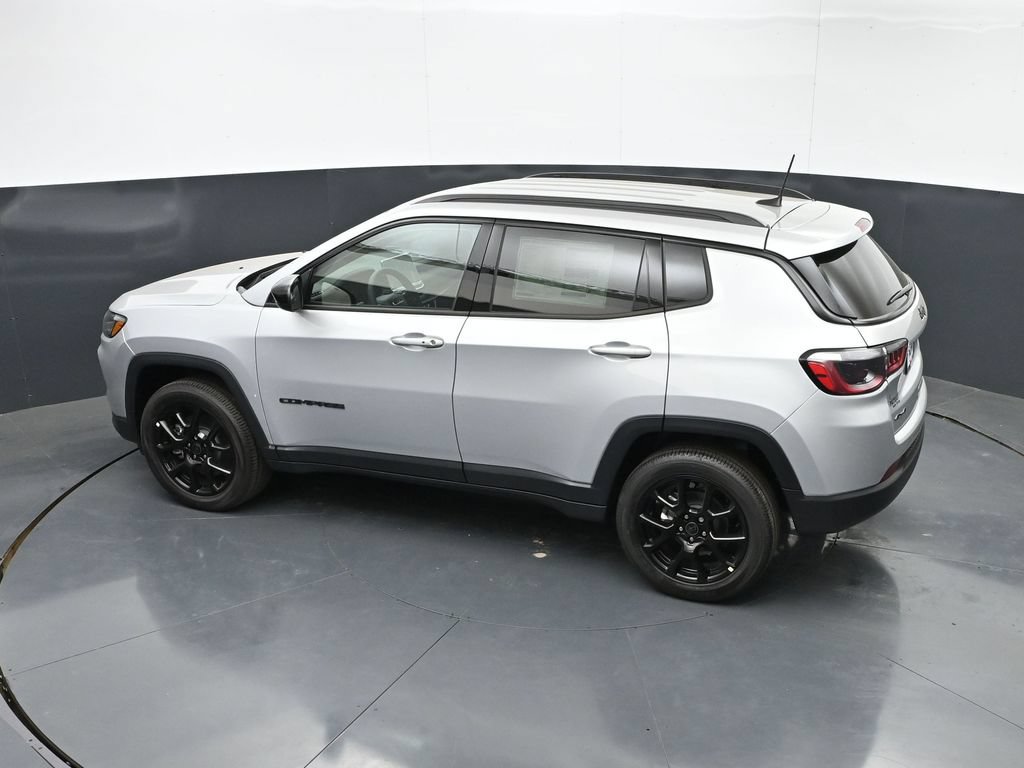 New 2026 Jeep Compass Latitude AWD/4WD image 39