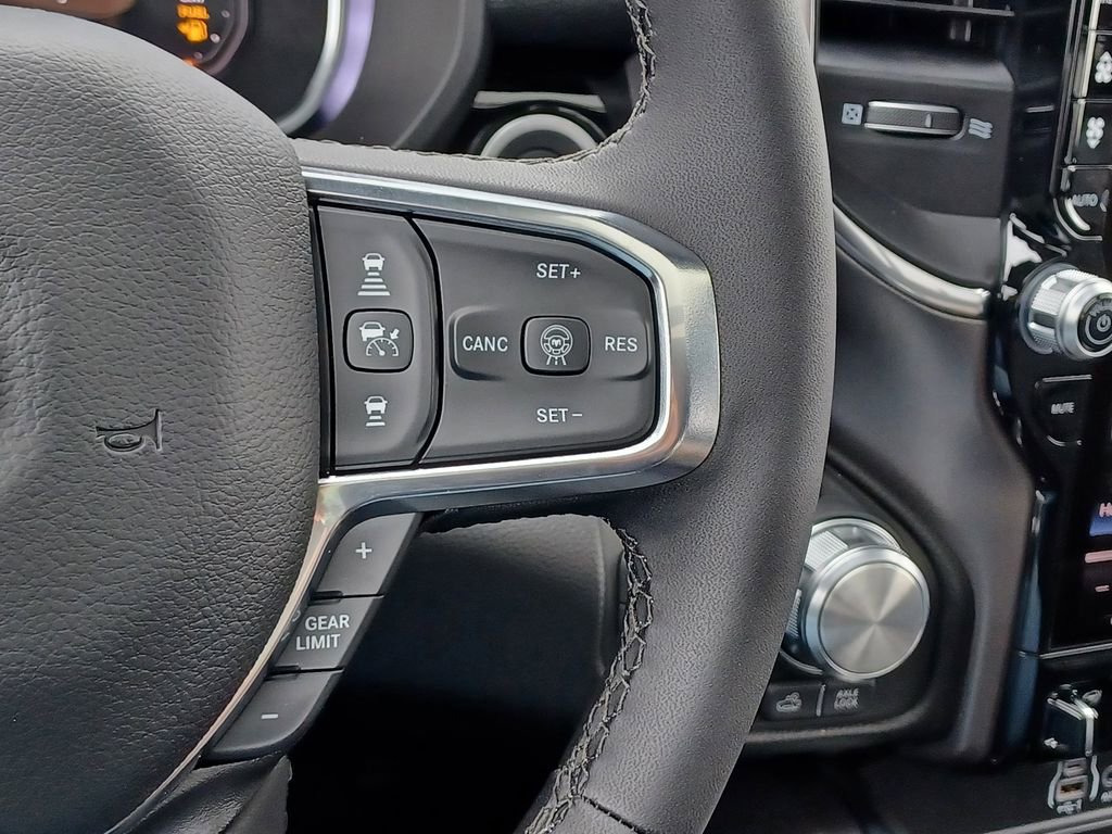 New 2026 RAM 1500 Laramie AWD/4WD image 19