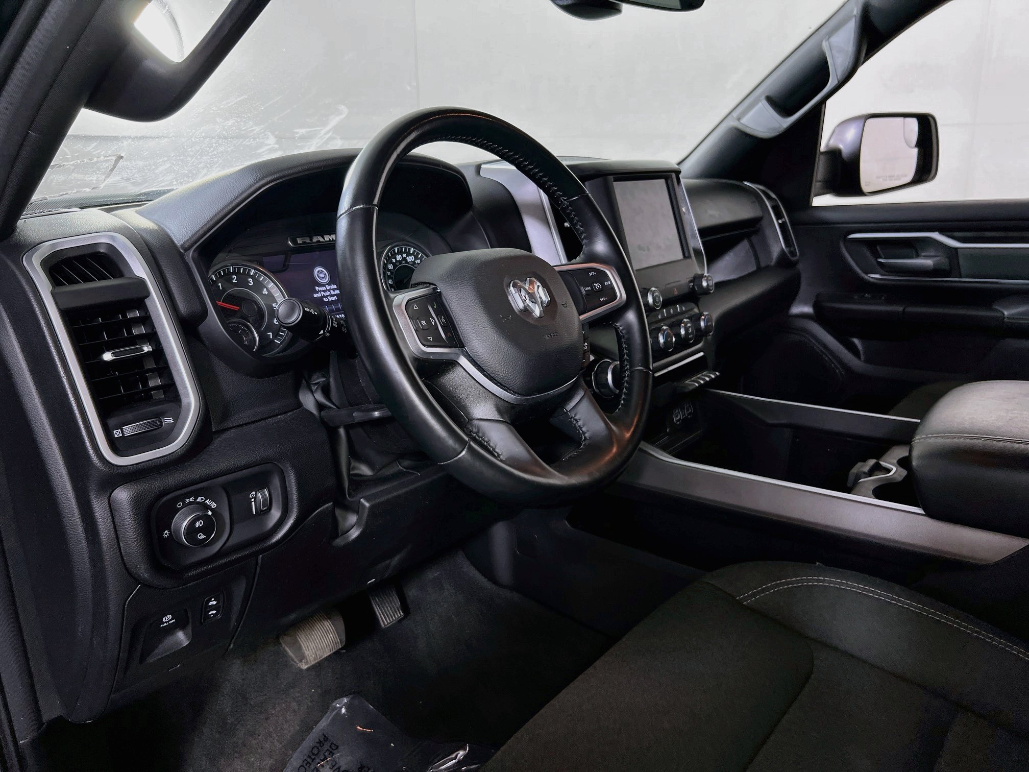 Used 2023 RAM 1500 Big Horn AWD/4WD image 9