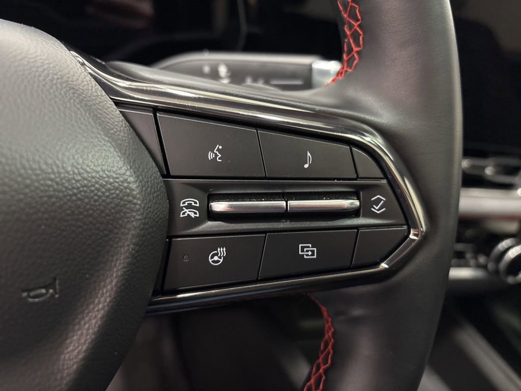 Used 2025 Chevrolet Equinox RS image 23