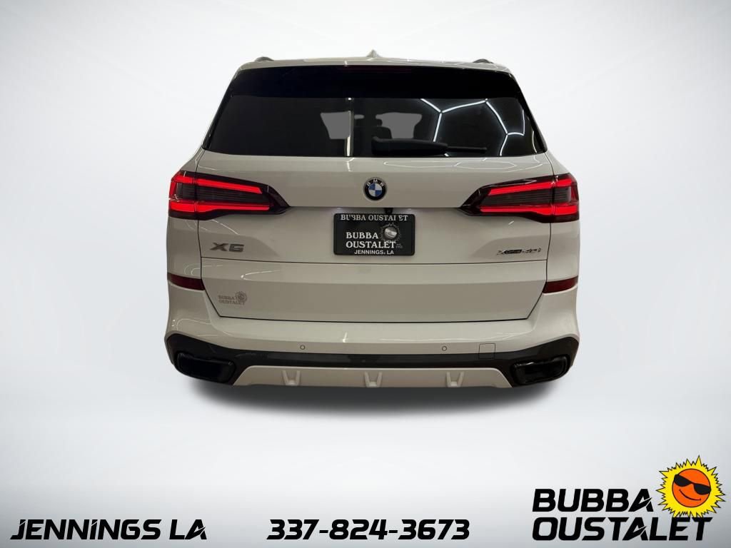 Used 2021 BMW X5 xDrive40i w/ M Sport Package image 4