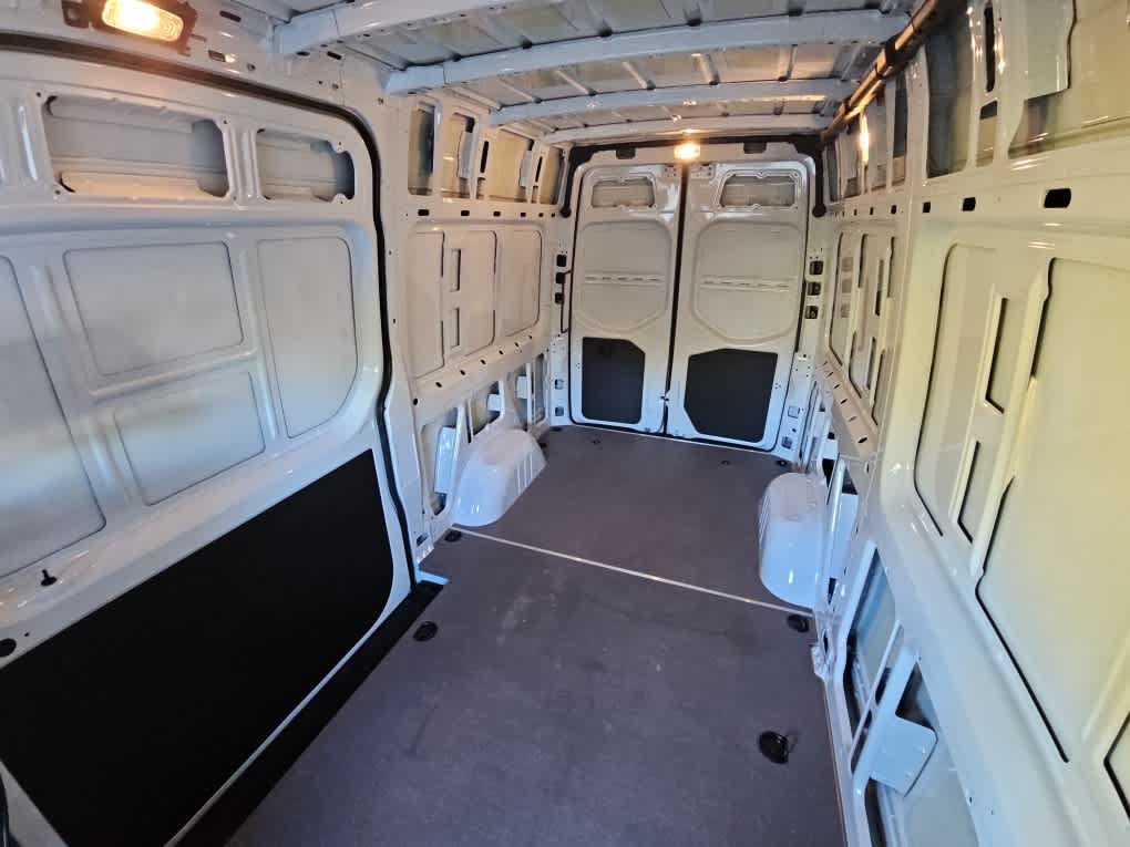Used 2026 Mercedes-Benz Sprinter 2500 image 15