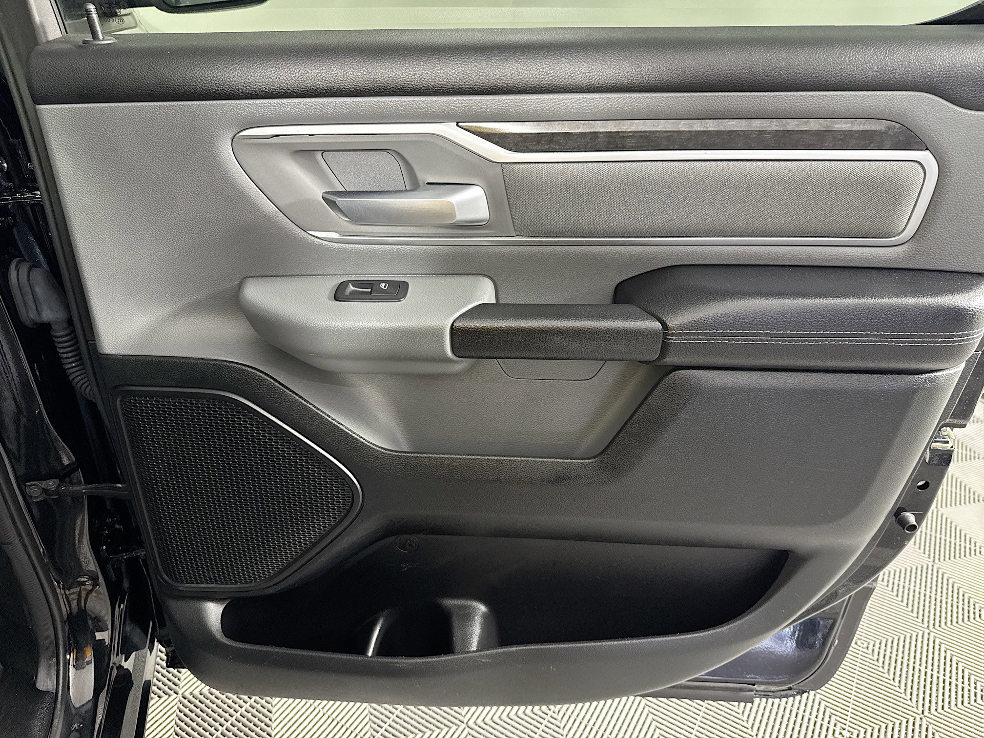 Used 2020 RAM 1500 Big Horn RWD image 27