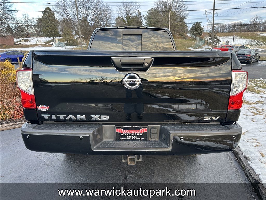 Used 2017 Nissan Titan SV RWD image 12