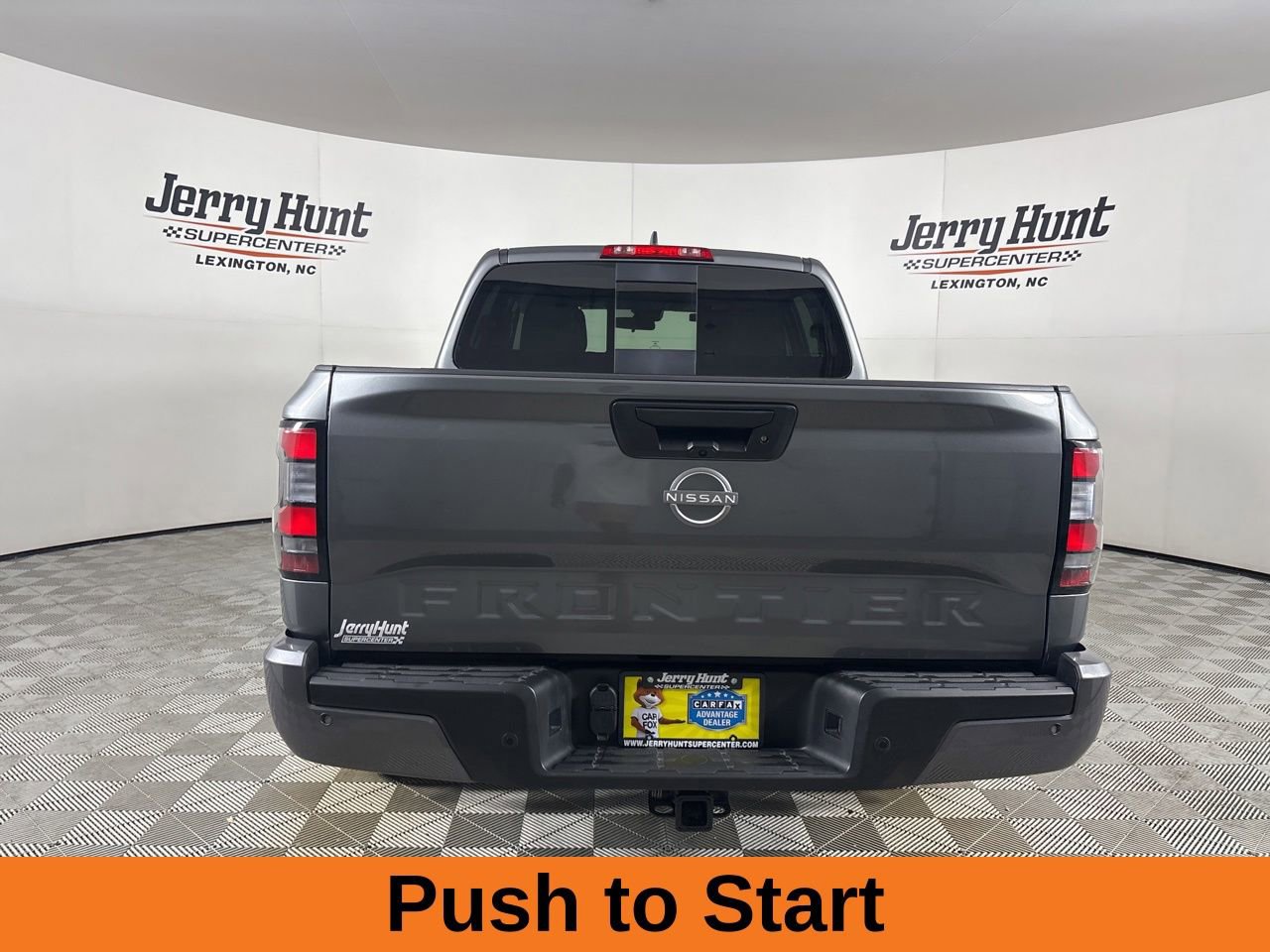 Used 2025 Nissan Frontier SV w/ SV Convenience Package RWD image 6
