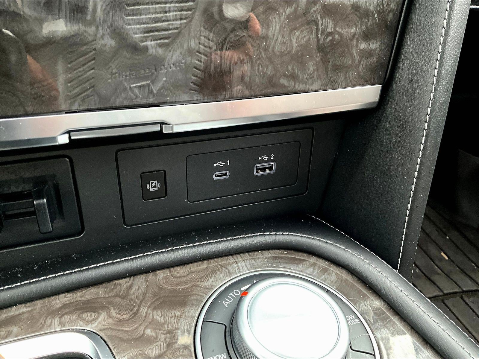 Used 2024 Nissan Armada Platinum w/ Captain's Chairs Package AWD/4WD image 16