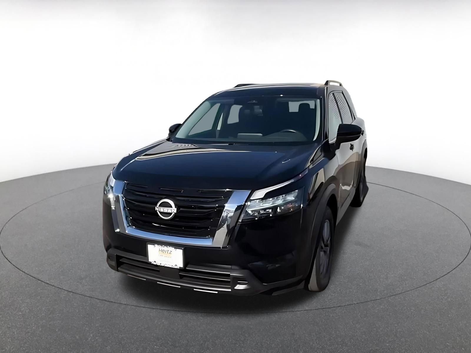 Used 2025 Nissan Pathfinder SV FWD image 7