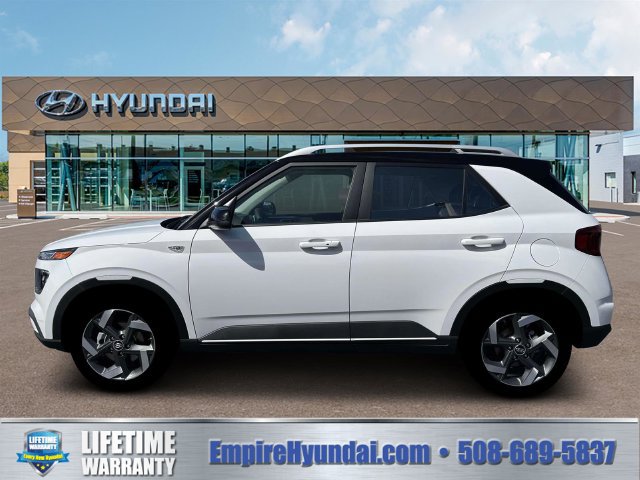 New 2026 Hyundai Venue SEL FWD image 3