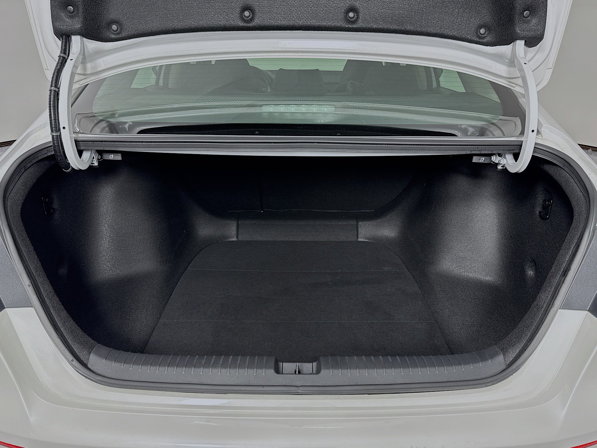 Certified 2023 Honda Accord EX image 25