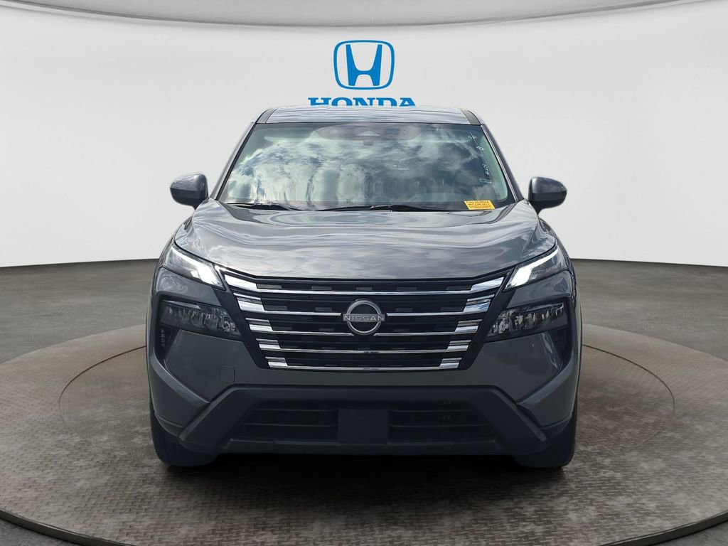Used 2024 Nissan Rogue SV FWD image 8