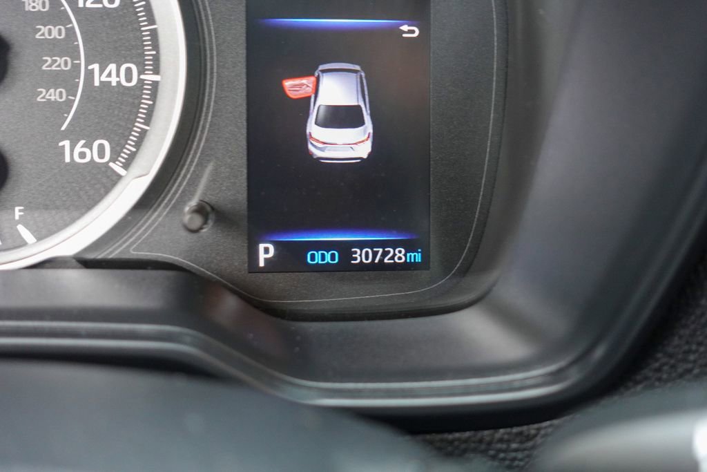 Used 2022 Toyota Corolla LE image 16