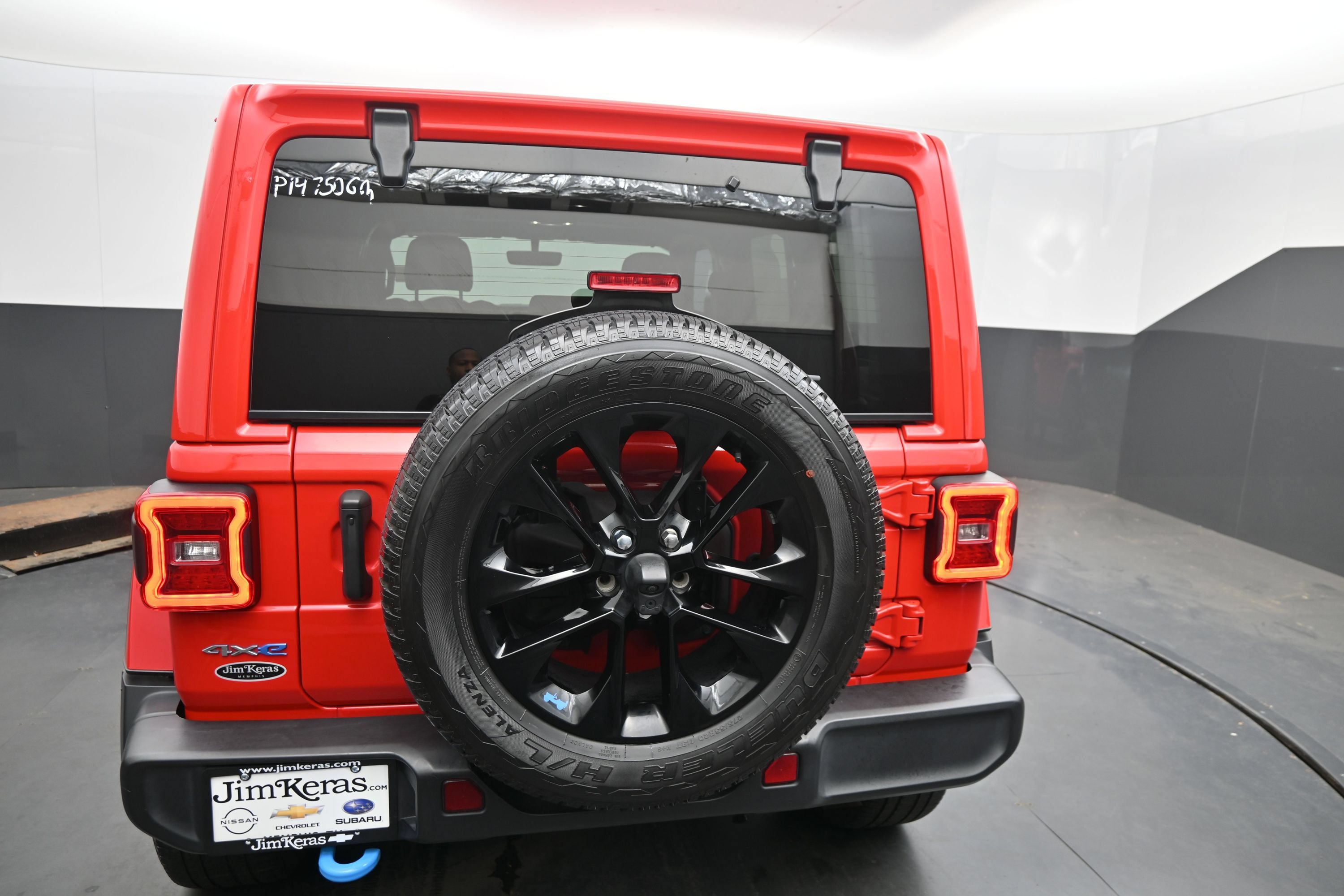 Used 2022 Jeep Wrangler Unlimited Sahara w/ Cold Weather Group AWD/4WD image 14