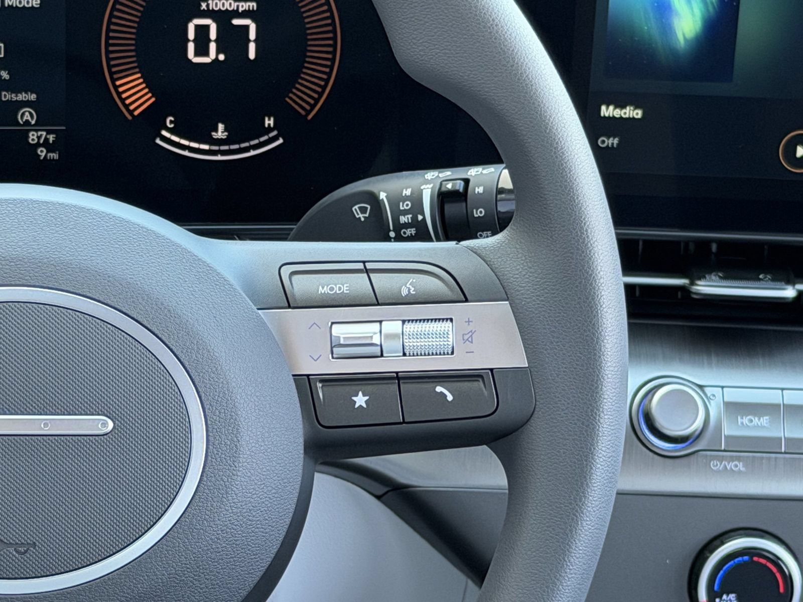 New 2026 Hyundai Kona SE FWD image 13