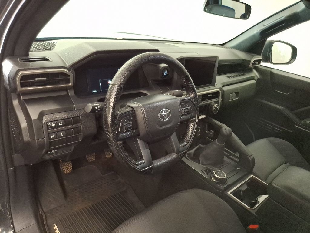 Used 2024 Toyota Tacoma SR AWD/4WD image 16