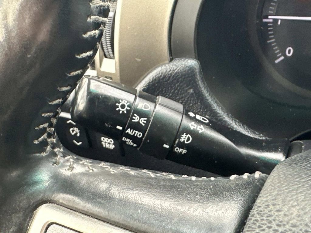 Used 2014 Lexus GX 460 Luxury image 26