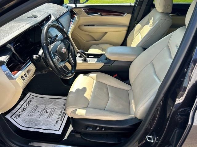 Used 2018 Cadillac XT5 Luxury w/ Driver Awareness Package AWD/4WD image 16