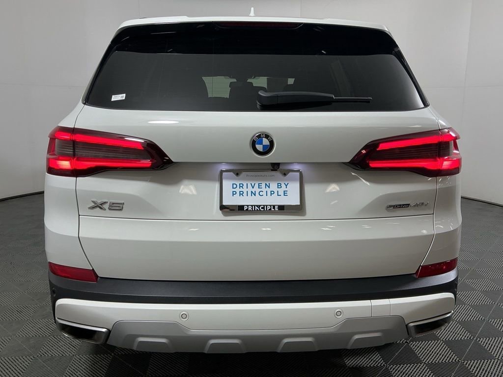 Certified 2023 BMW X5 sDrive40i w/ Premium Package image 8