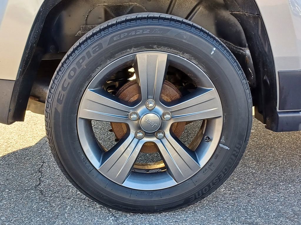 Used 2015 Jeep Patriot High Altitude image 5
