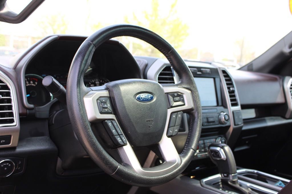 Used 2015 Ford F150 Platinum w/ Equipment Group 701A Luxury AWD/4WD image 18