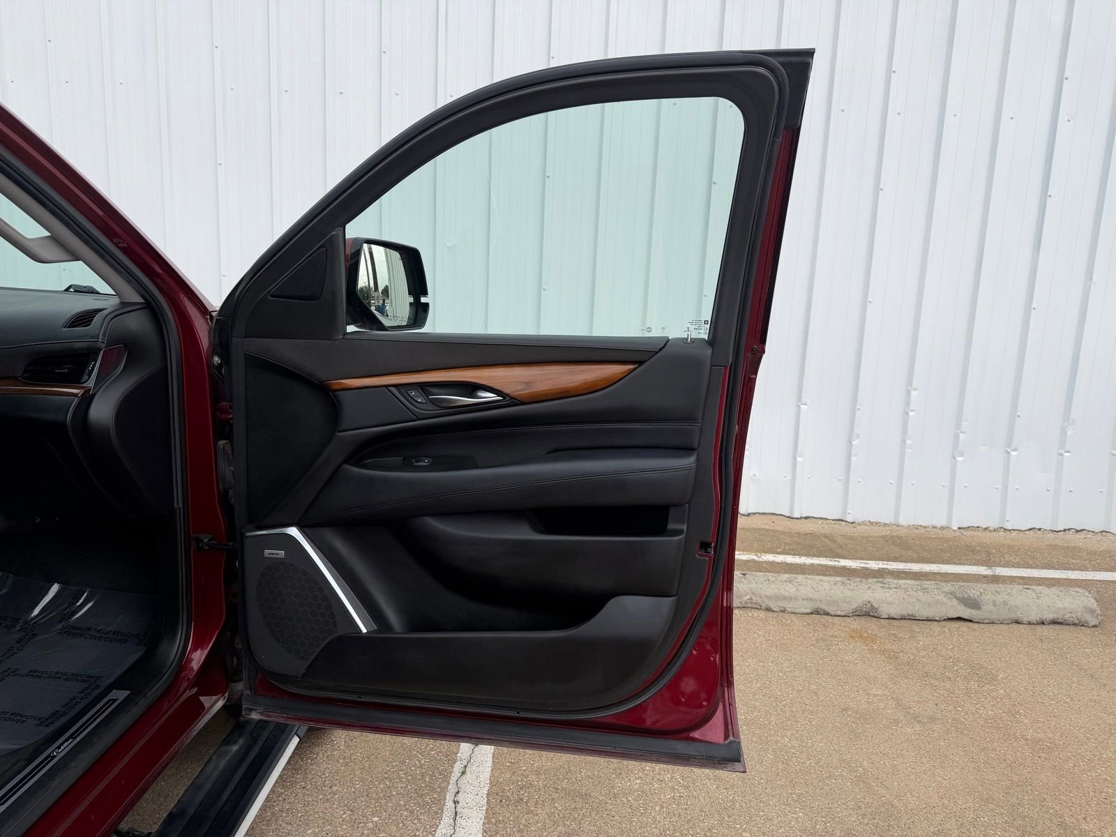 Used 2016 Cadillac Escalade Premium AWD/4WD image 24